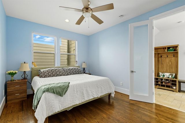 215 Avondale Street, Houston, TX 77006