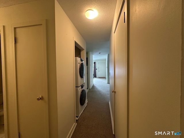 295 Redstone Hill Road 3, Bristol, CT 06010