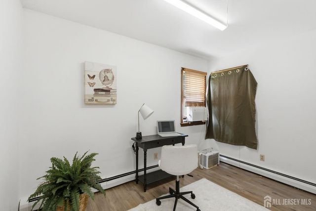 21 S Heathcote Avenue S, Edison, NJ 08817