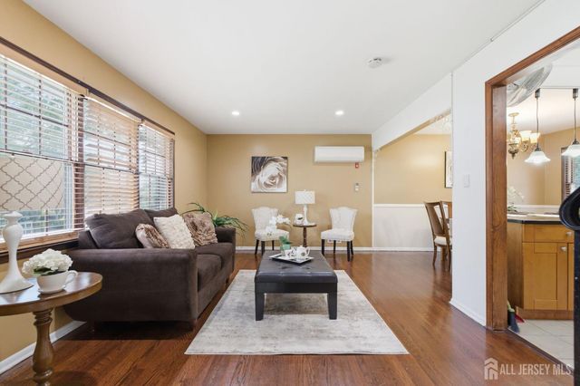 21 S Heathcote Avenue S, Edison, NJ 08817