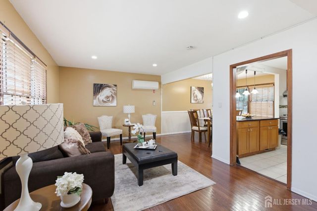 21 S Heathcote Avenue S, Edison, NJ 08817