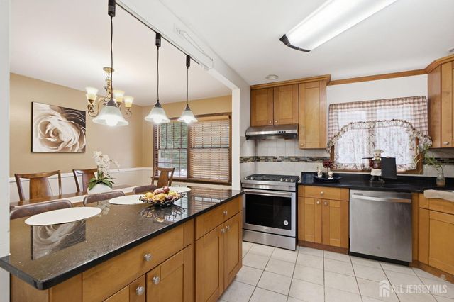 21 S Heathcote Avenue S, Edison, NJ 08817