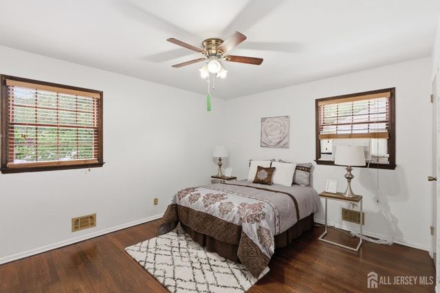 21 S Heathcote Avenue S, Edison, NJ 08817