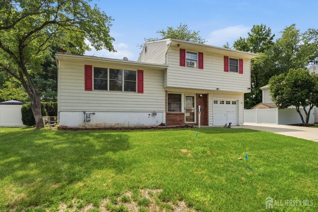 21 S Heathcote Avenue S, Edison, NJ 08817