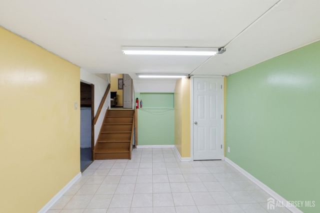 21 S Heathcote Avenue S, Edison, NJ 08817
