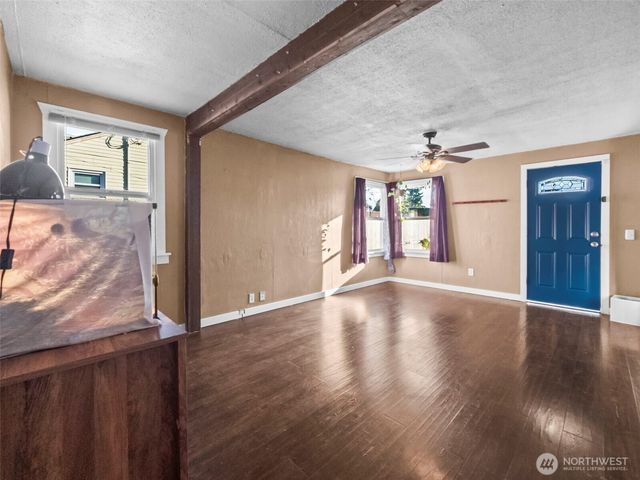 1022 Sheridan Road, Bremerton, WA 98310