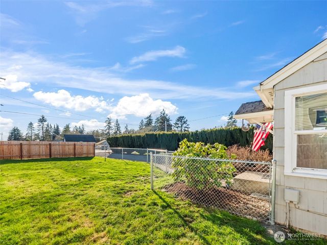 1022 Sheridan Road, Bremerton, WA 98310
