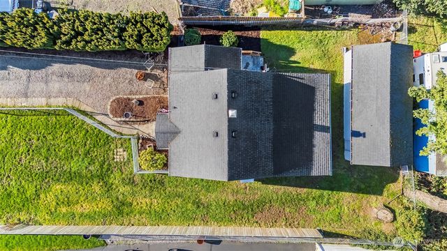 1022 Sheridan Road, Bremerton, WA 98310