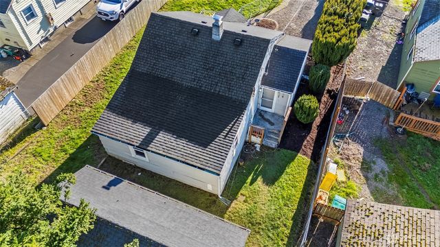 1022 Sheridan Road, Bremerton, WA 98310