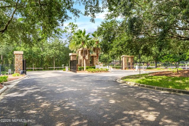 13364 BEACH Boulevard 813, Jacksonville, FL 32224