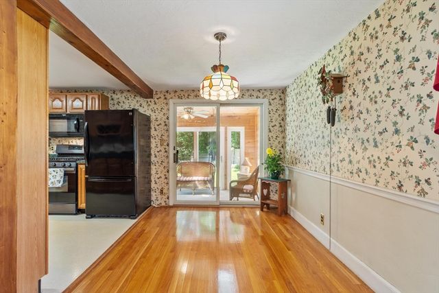 9 Oaklandvale Ave, Saugus, MA 01906