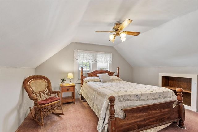 9 Oaklandvale Ave, Saugus, MA 01906