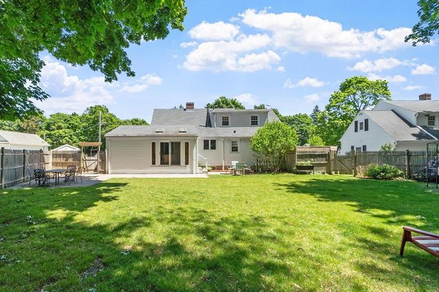 9 Oaklandvale Ave, Saugus, MA 01906