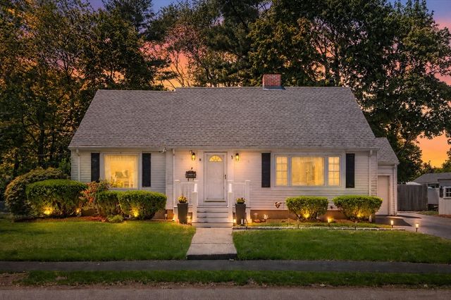 9 Oaklandvale Ave, Saugus, MA 01906