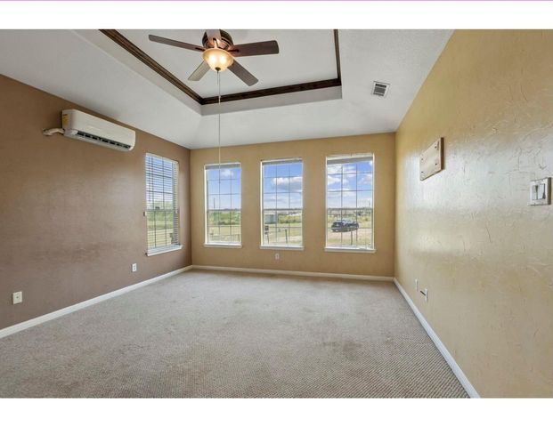 12015 Arnhamn LN, Manor, TX 78653