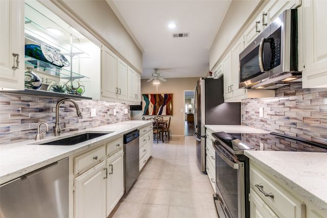 7011 Regalview Circle, Dallas, TX 75248