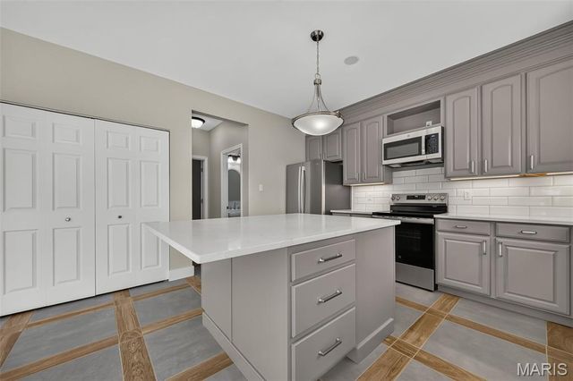 1718 Briarmanor Drive, Lake St Louis, MO 63367