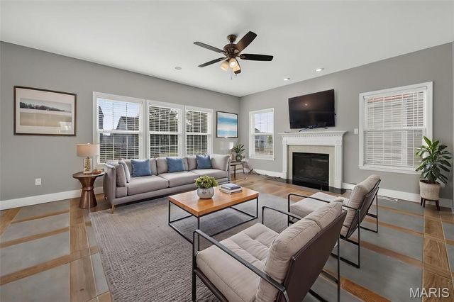 1718 Briarmanor Drive, Lake St Louis, MO 63367