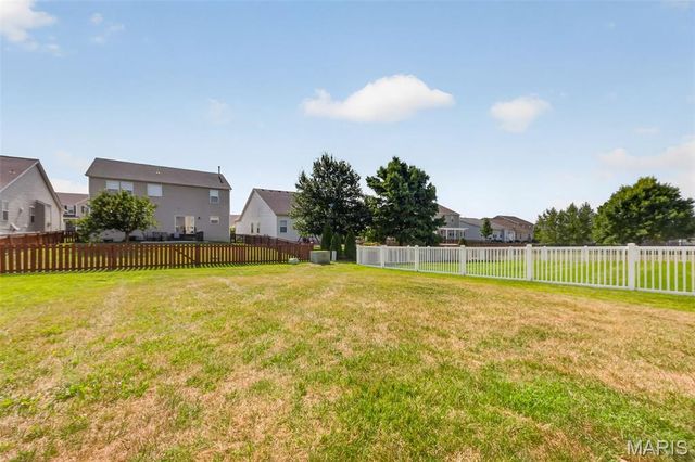 1718 Briarmanor Drive, Lake St Louis, MO 63367