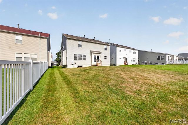 1718 Briarmanor Drive, Lake St Louis, MO 63367