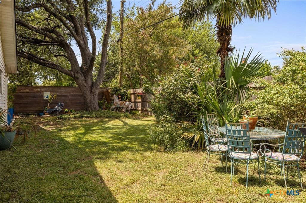 Image 30 of property listing at 3304 Whitepine Drive, Austin, TX 78757