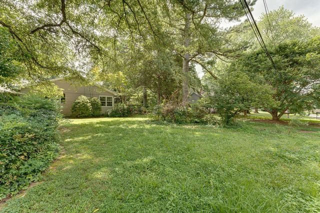 1117 Lakemont Drive, Dalton, GA 30720