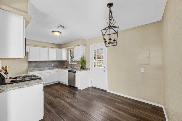 5301 NW Euclid Ave, Lawton, OK 73505