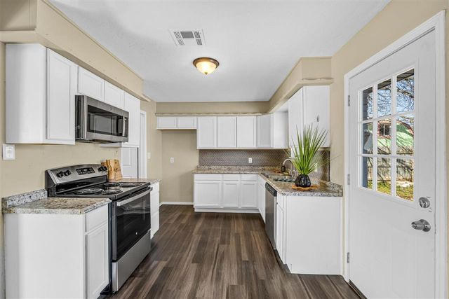 5301 NW Euclid Ave, Lawton, OK 73505