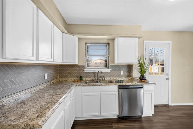 5301 NW Euclid Ave, Lawton, OK 73505