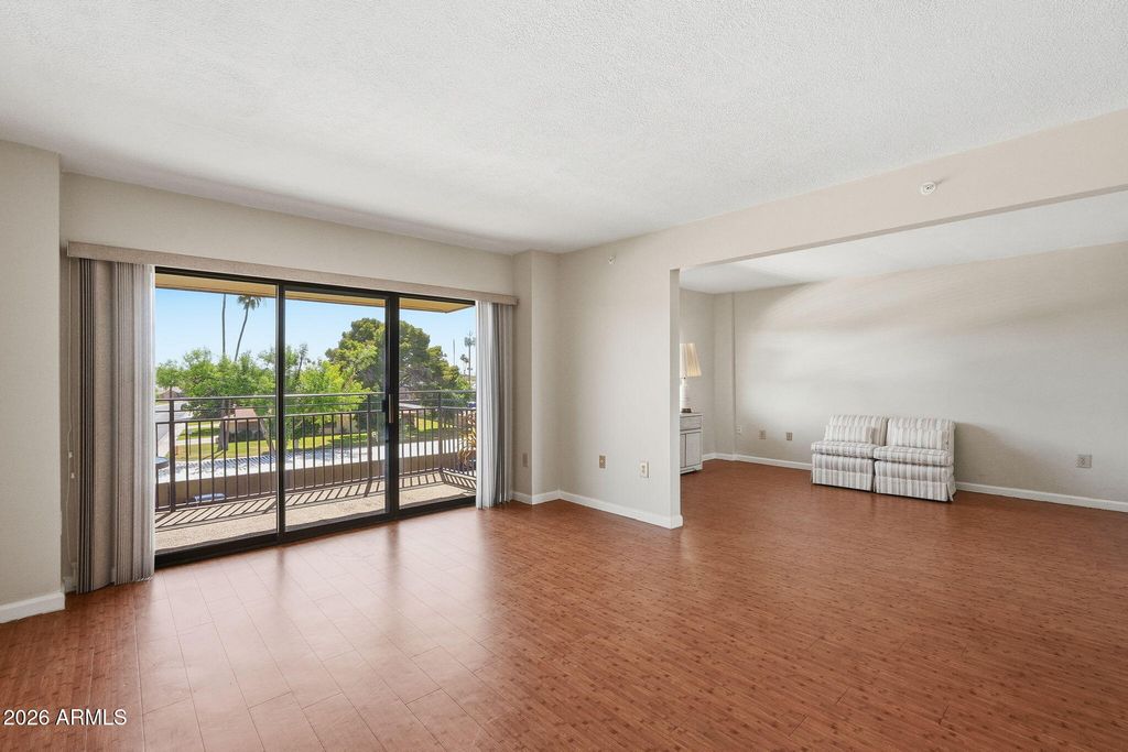 10330 W THUNDERBIRD Boulevard C319, Sun City, AZ 85351 — exterior
