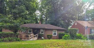 1527 Wickham Lane, Charlotte, NC 28208