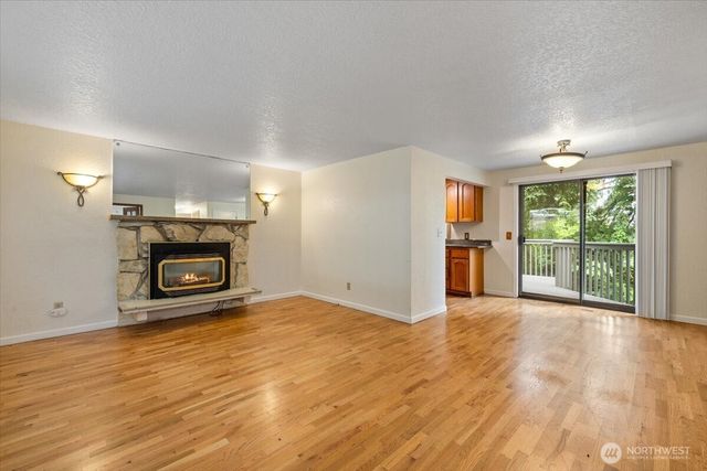 15062 SE 44th Street, Bellevue, WA 98006