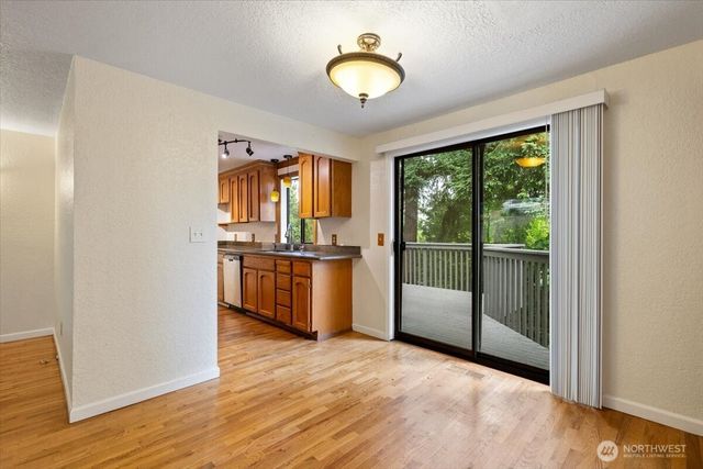 15062 SE 44th Street, Bellevue, WA 98006