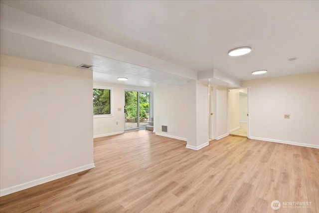 15062 SE 44th Street, Bellevue, WA 98006