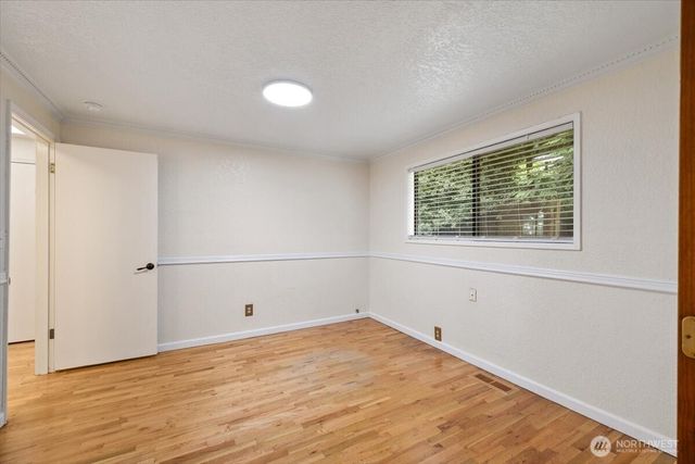 15062 SE 44th Street, Bellevue, WA 98006