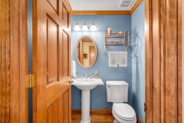 W316S8904 Laurens PARKWAY, Mukwonago, WI 53149