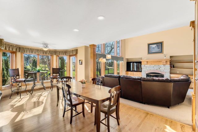 W316S8904 Laurens PARKWAY, Mukwonago, WI 53149