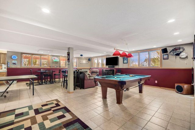 W316S8904 Laurens PARKWAY, Mukwonago, WI 53149