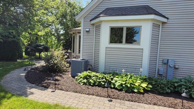 W316S8904 Laurens PARKWAY, Mukwonago, WI 53149