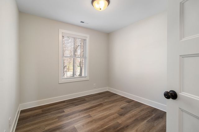 160 Excell Rd Unit O, Clarksville, TN 37043