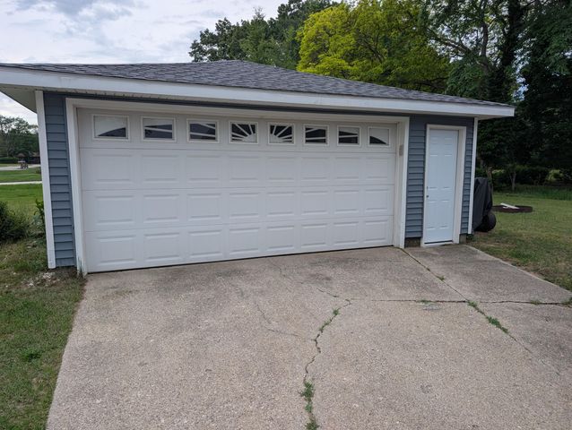 461 W Hile Road, Norton Shores City, MI 49441