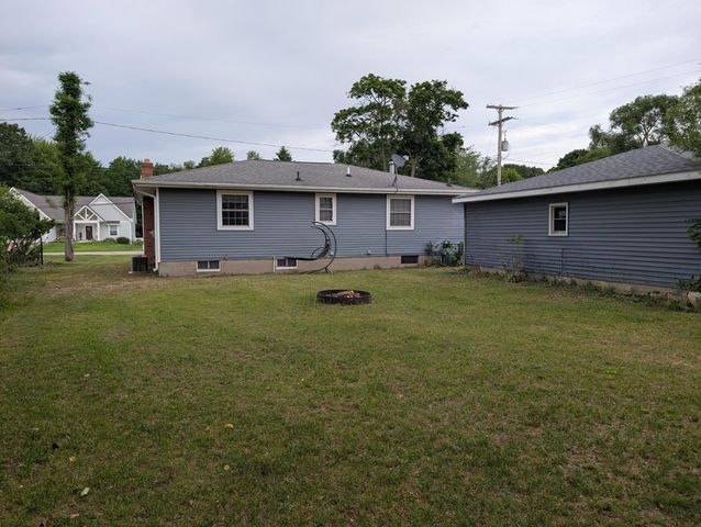461 W Hile Road, Norton Shores City, MI 49441