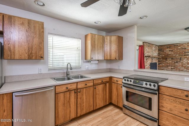 124 LATESHA Terrace, Palatka, FL 32177
