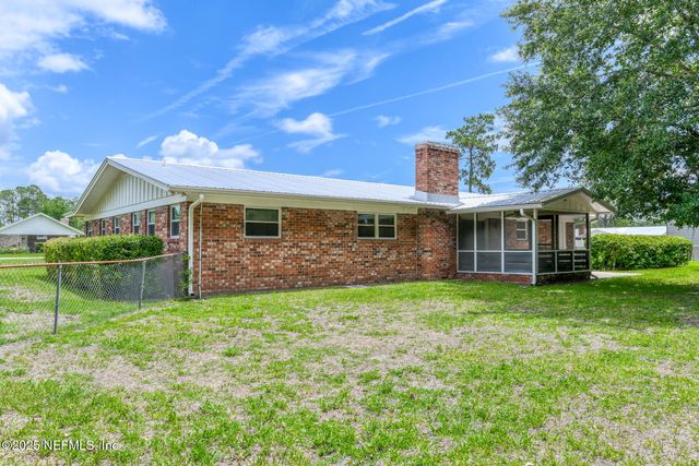 124 LATESHA Terrace, Palatka, FL 32177