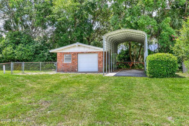 124 LATESHA Terrace, Palatka, FL 32177