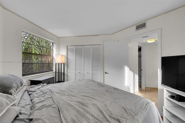 10501 W Broward Boulevard 311, Plantation, FL 33324