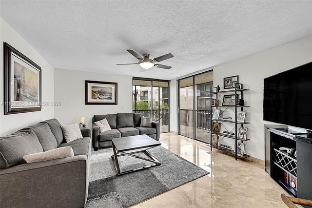10501 W Broward Boulevard 311, Plantation, FL 33324
