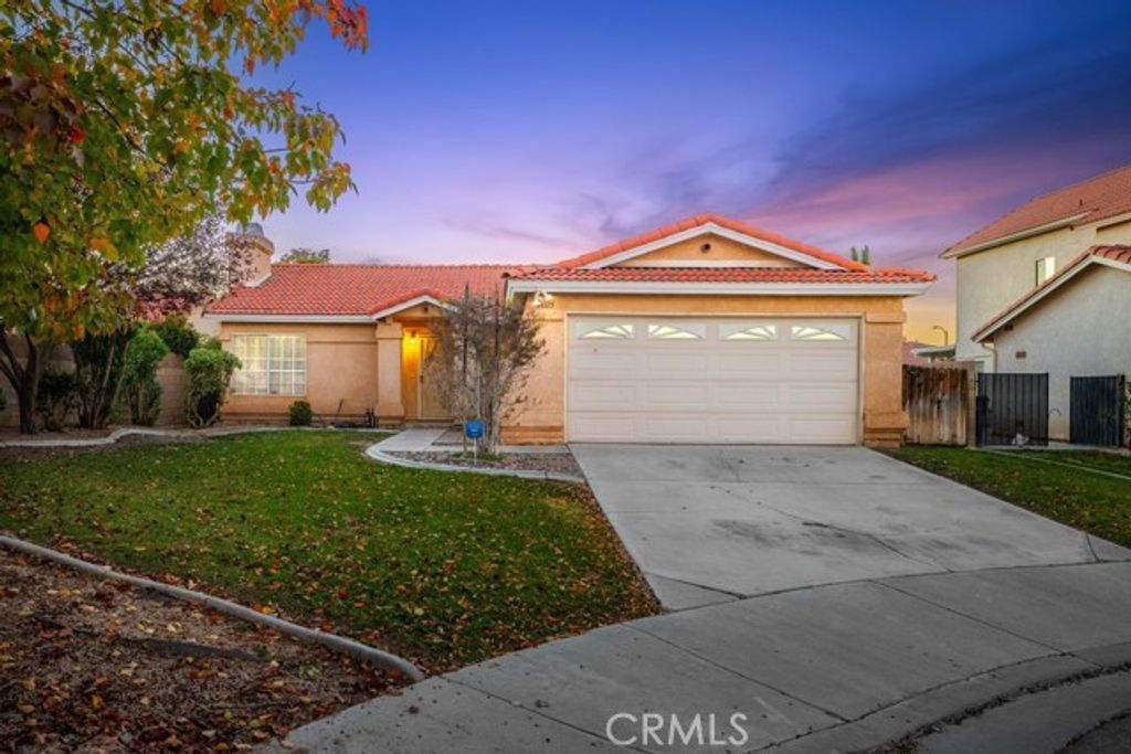 44115 Hunter Court, Lancaster, CA 93536