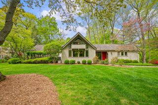 3020 Dozer Drive, St. Joseph Twp, MI 49085