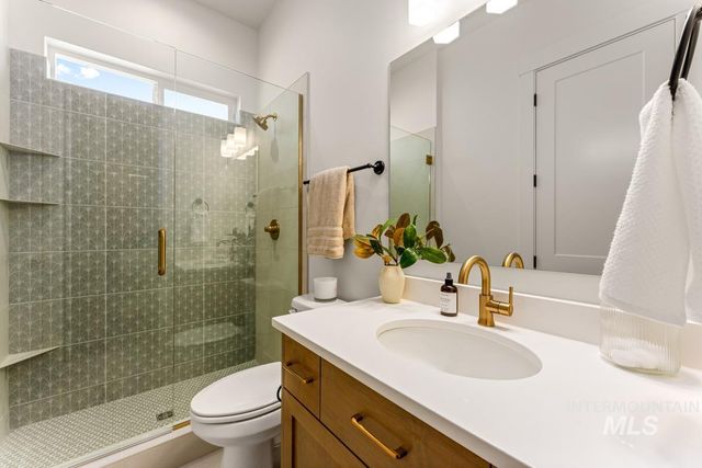 21690 Appaloosa Ave, Star, ID 83669